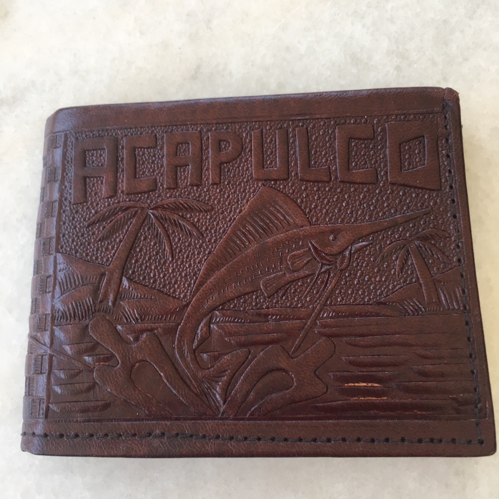Acapulco Brown Leather Men's Bifold Wallet